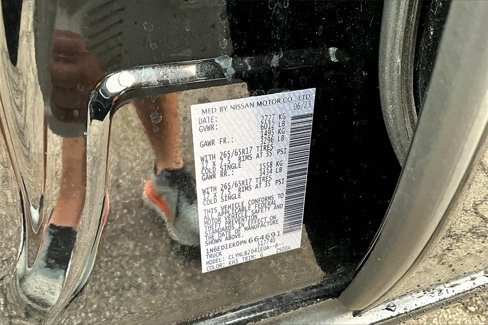 Used 2023 Nissan Frontier SV image 18