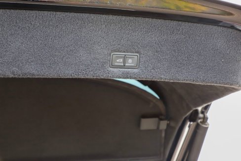 Used 2021 Lamborghini Urus image 44