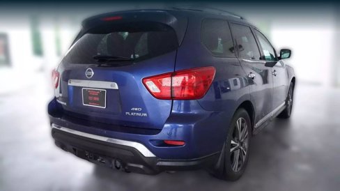 Used 2017 Nissan Pathfinder Platinum w/ Family Entertainment Package image 6