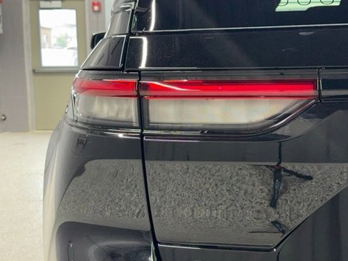 New 2025 Jeep Grand Cherokee Limited w/ Black Appearance Package image 16