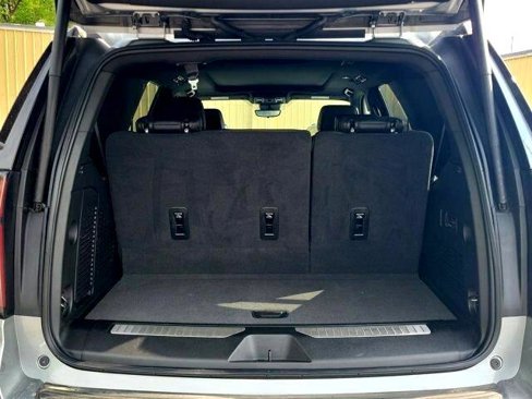 Used 2024 Chevrolet Tahoe High Country w/ Premium Package image 7