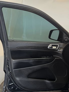Used 2019 Jeep Grand Cherokee Altitude image 13