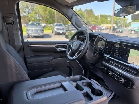 New 2025 Chevrolet Silverado 1500 LT w/ Z71 Off-Road Package image 13