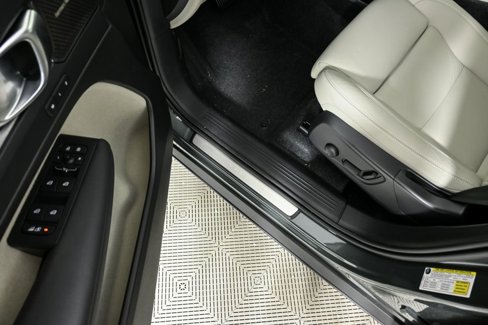 New 2026 Volvo XC40 B5 Ultra w/ Climate Package image 9