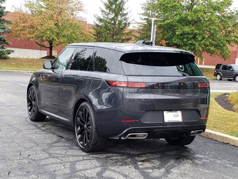 New 2025 Land Rover Range Rover Sport SE image 7