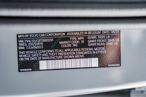 New 2026 Volvo XC40 B5 Plus w/ Protection Package Premier image 40
