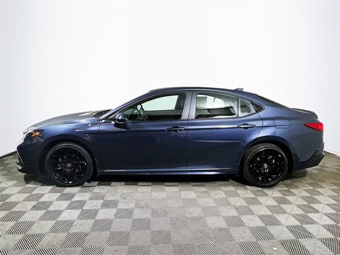 New 2026 Toyota Camry SE image 5