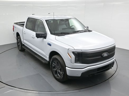 New 2025 Ford F150 Lightning XLT image 38