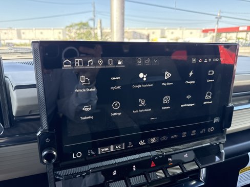 New 2026 GMC Hummer EV SUV image 14