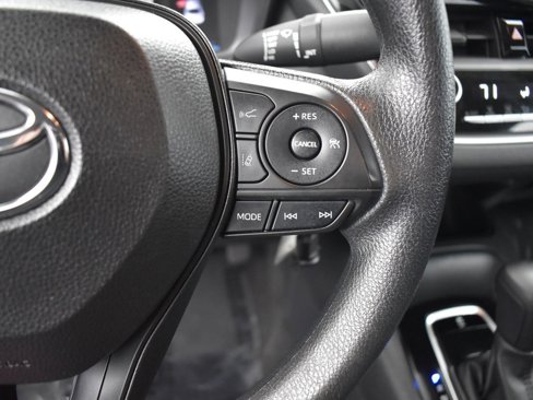Used 2022 Toyota Corolla LE image 21