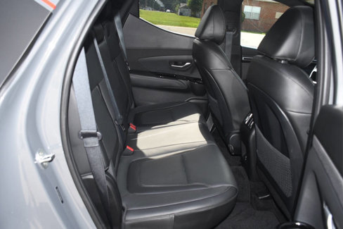 Used 2023 Hyundai Santa Cruz Limited image 17