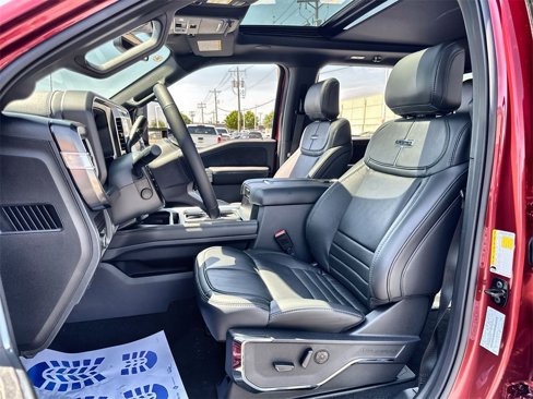 New 2025 Ford F250 Platinum image 12