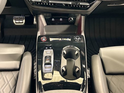 New 2025 Audi SQ6 e-tron Premium Plus image 13