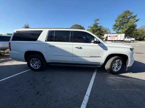 Used 2018 Chevrolet Suburban LT image 5