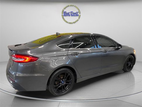Used 2020 Ford Fusion SE w/ Equipment Group 151A image 7