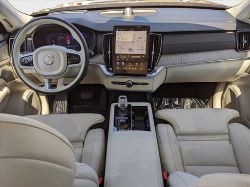 New 2025 Volvo XC90 B5 Ultra w/ Lounge Package image 14