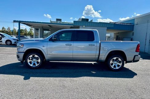 New 2026 RAM 1500 4x4 Crew Cab image 4