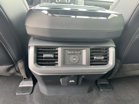New 2025 Ford F150 Lariat w/ Equipment Group 502A High image 37