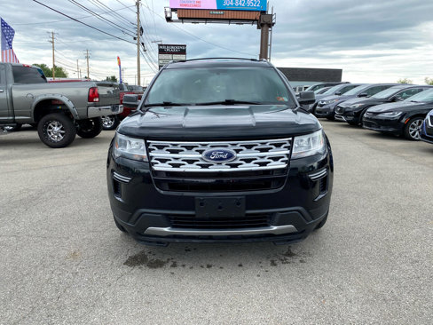 Used 2019 Ford Explorer XLT image 2