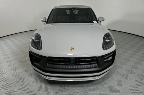New 2026 Porsche Macan GTS image 35