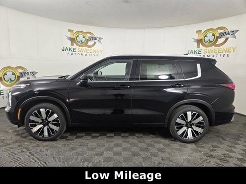 New 2025 Mitsubishi Outlander SEL image 4