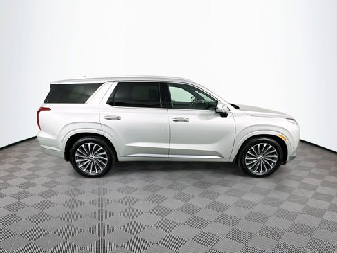 Used 2025 Hyundai Palisade Calligraphy image 4
