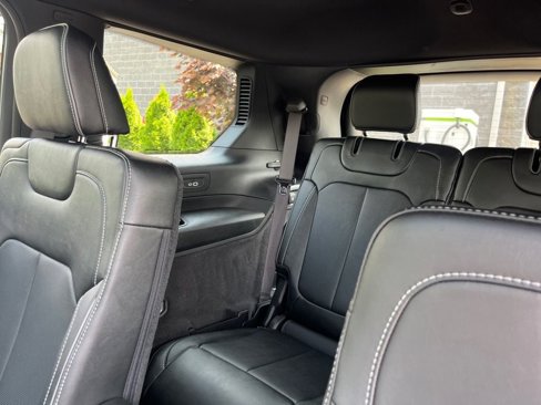 Used 2023 Jeep Grand Cherokee L Overland image 15
