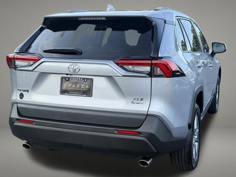 Used 2025 Toyota RAV4 XLE image 5