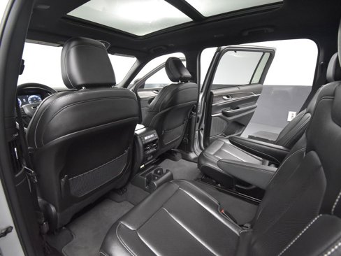 Used 2024 Jeep Grand Cherokee L Limited w/ Luxury Tech Group II image 46