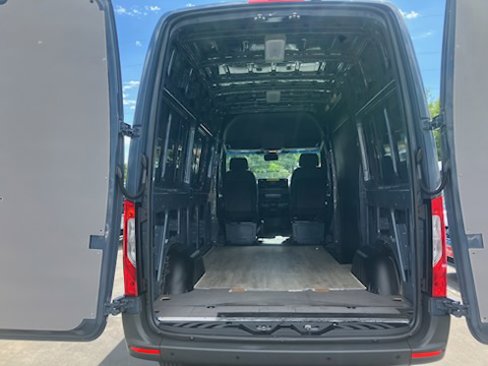 Used 2019 Mercedes-Benz Sprinter 144 image 5