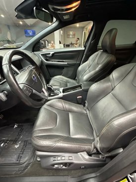 Used 2016 Volvo XC60 T5 Premier w/ Proximity Package image 12