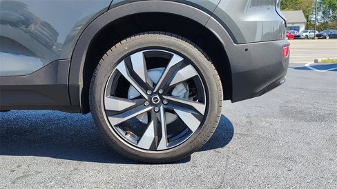 New 2026 Volvo XC40 B5 Plus w/ Climate Package image 31
