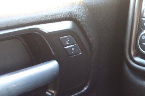 Used 2022 Chevrolet Silverado 2500 Custom w/ Custom Value Package image 21