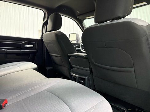 Used 2024 RAM 3500 Big Horn image 17