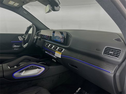 New 2026 Mercedes-Benz GLS 580 4MATIC image 31