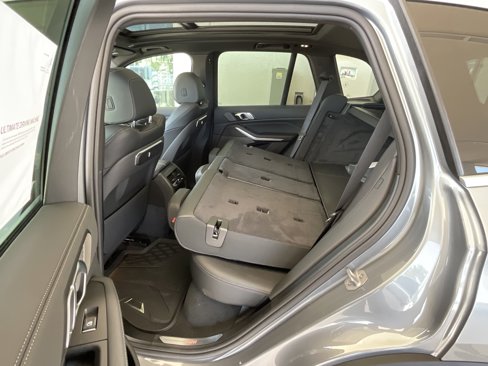 New 2026 BMW X5 xDrive50e image 30