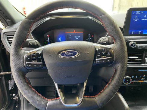 Used 2025 Ford Escape ST-Line Select image 33