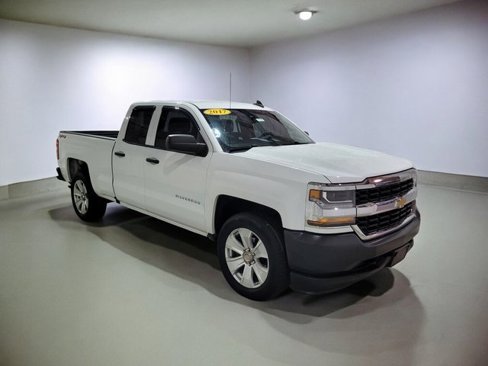 Used 2017 Chevrolet Silverado 1500 W/T image 2