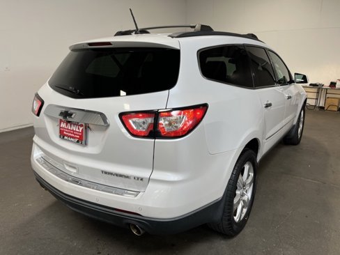 Used 2016 Chevrolet Traverse LTZ image 3