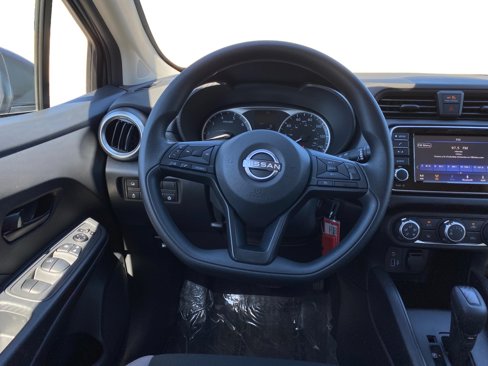 Used 2025 Nissan Versa S w/ Trunk Package image 12