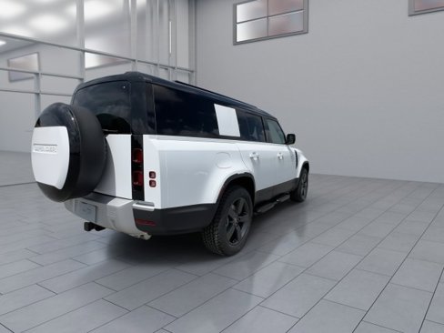 New 2025 Land Rover Defender 130 S image 8