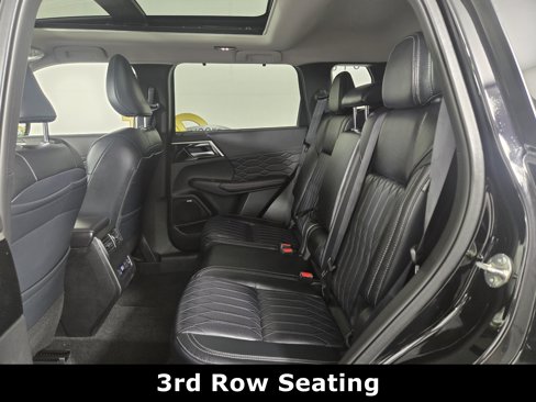 New 2025 Mitsubishi Outlander SEL image 11