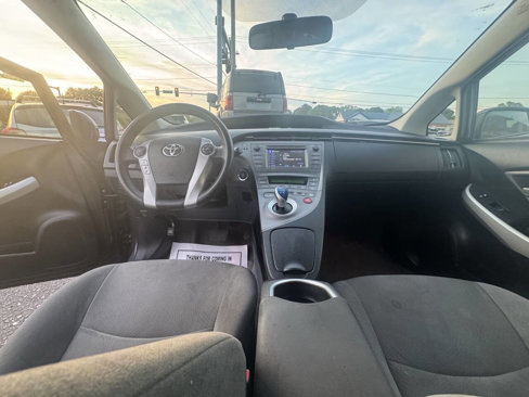 Used 2014 Toyota Prius Three image 8