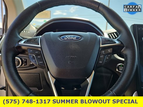 Used 2024 Ford Edge Titanium image 19