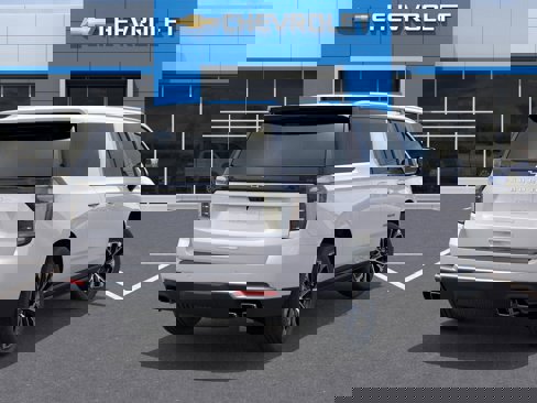 New 2025 Chevrolet Suburban High Country image 4