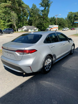 Used 2020 Toyota Corolla LE image 4