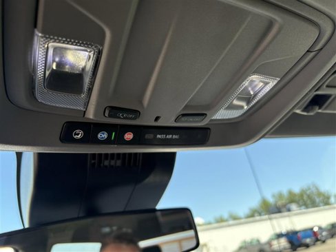 Used 2023 Chevrolet Silverado 1500 LT image 15