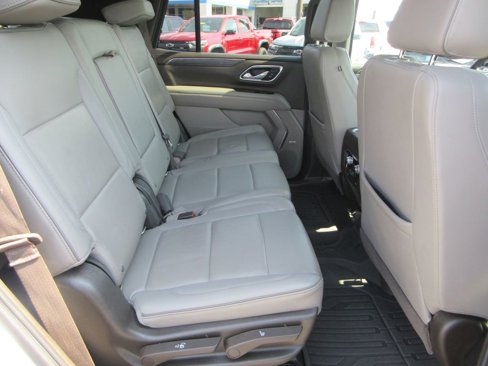 Used 2021 GMC Yukon SLT image 17