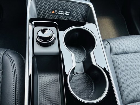 New 2026 Chevrolet Equinox LT w/ Convenience Package II image 23