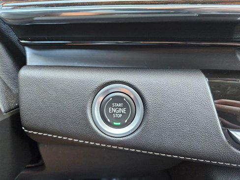 Used 2023 Cadillac Escalade ESV Premium Luxury image 26